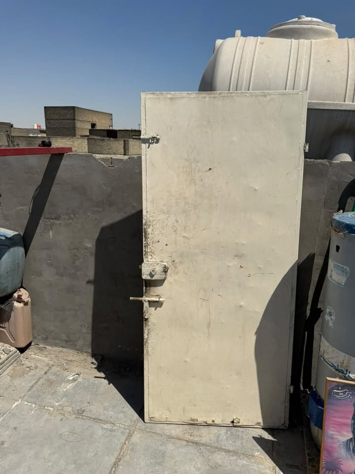 باب طلاقه وربع الطول 190 والعرض 113مع طلاقه الربع مكاني بغداد سعره قفله 50 الف الاستفسار (***********)
