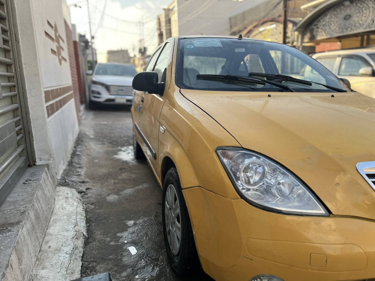 السلام عليكم.    مكلف بالنشرررررر
طيبه 2015  مكفوله بيها فقط شويه صبغ بالباب الباقي مكفول 
لا ضربه  لا تبديل جاهزه مابيها اي نواقص.  
رقم مميز               مكان بغداد الامين 
السعر 39       للاستفسار ‭٠٧٧١ ٨٨٤ ٩٧٢٤‬
