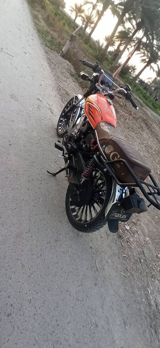 سلام عليكم دراجه سونك موديل 25 جديده سعره 700 بيه مجال شراي خاص او وتساب *********** د‏‪0788 214 0143‬‏
