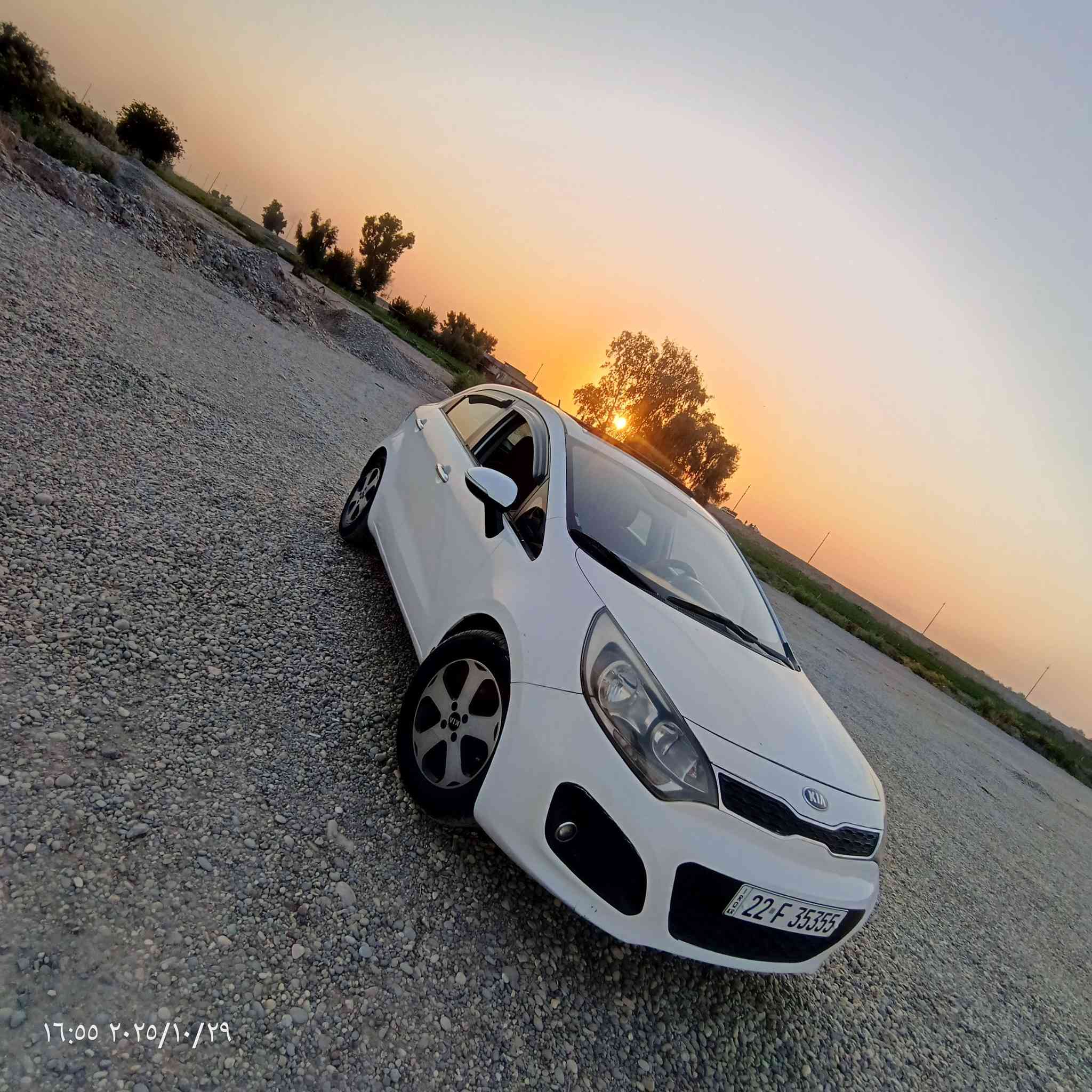 السلام عليكم 
‏للبيع كيا ريوو 2014 . سعر 95
‏خليجيه مكفوله منل ضرر والتبديل حتى الدعاميات بلاد
‏عدا ملاحظات بسيطة 
‏سياره جداً نظيفه بل واقع احلا 
‏فووووول مواصفات 
‏سلايد رووف
‏محرك 1600 دووش المرغوب قطرتين 
‏كير اوتوماتيك +عادي AT 
‏صدر نظيف 
‏تخم تاير جديد 
‏ويل كب بلادي 
‏مري شفط وأشاير بالمري 
‏تحكمات ستيرن 
‏جنطه بصمه 
‏تبريد ثلج . تدفئة 
‏سياره جاهزه ونظيفه خاليه من كل نقص 
‏
‏رقم اربيل دولي بسمي 
‏هزة جديدة
‏سنويه جديده بأسمي 
‏🛑🛑غير متواجد على الفيس 
‏***********
‏
‏
‏
‏
‏
