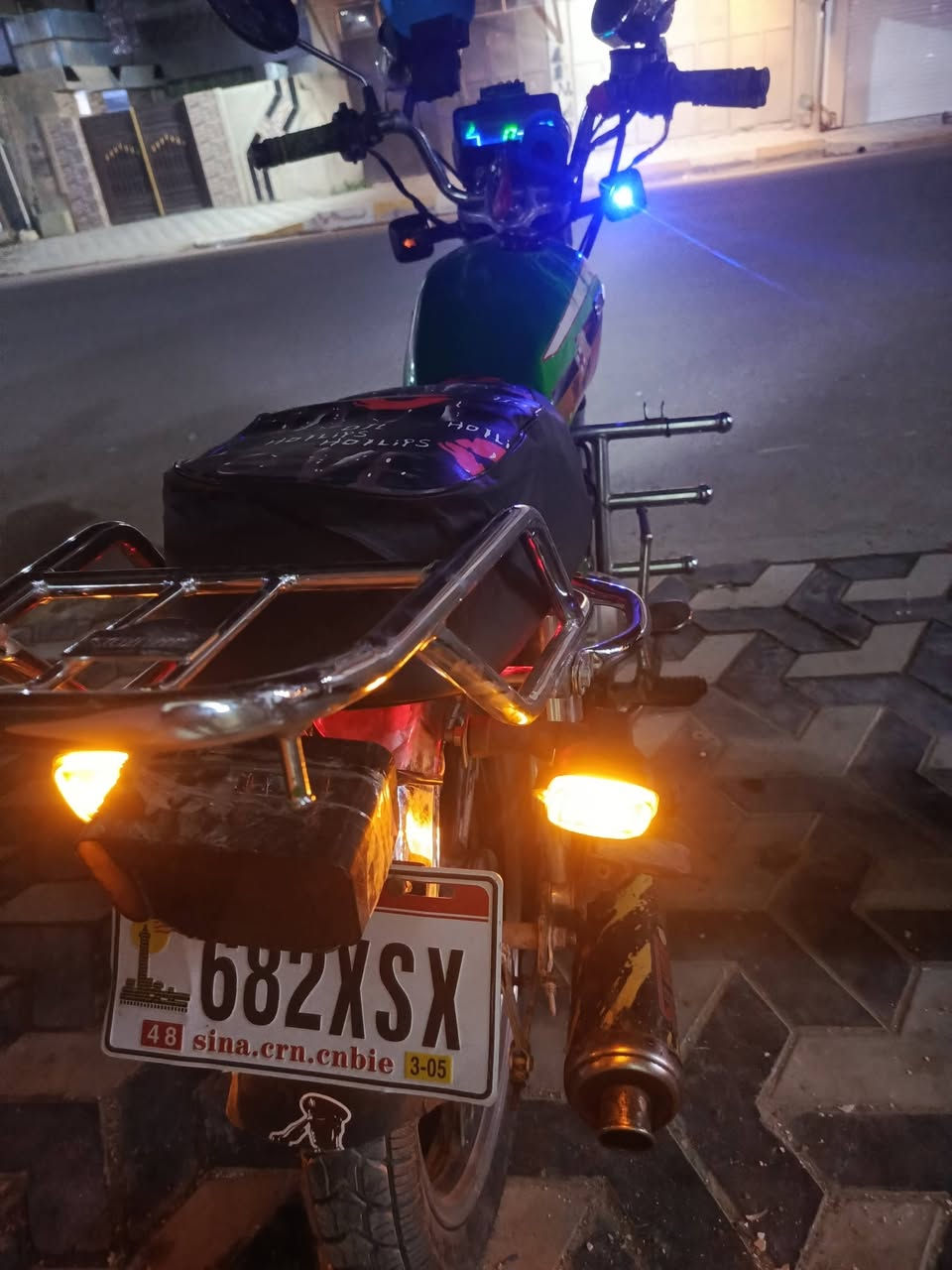 دراجه ايراني للبيع شوفت عينك مانقصه شي موديل 21 مكاني شهداء واتساب *********** وماسنجر مفتوح كذالك
