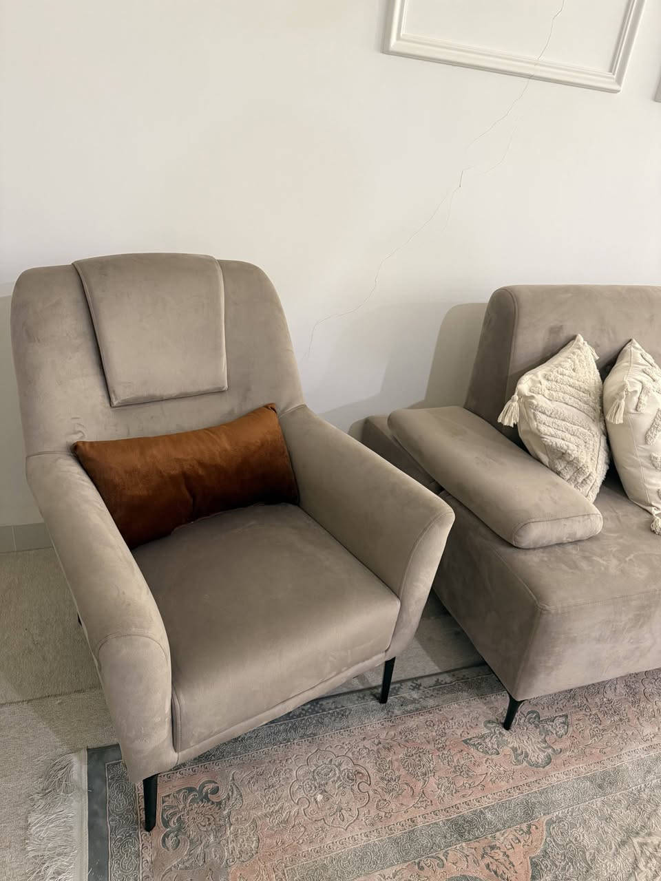 تاقميك قه نه فه ي ده ستكرد ١٠ نه فه ري زؤر كه م به كارهاتوه شان جه ك + سيستمي + تبلك 
***********
