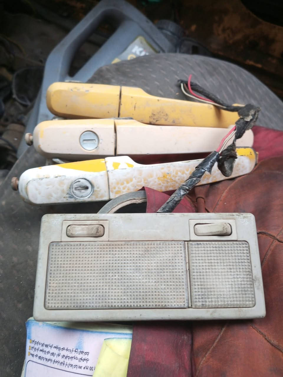 غراض شيري كوين للبيع مكاني بالاعظمية بالسفينة ***********
