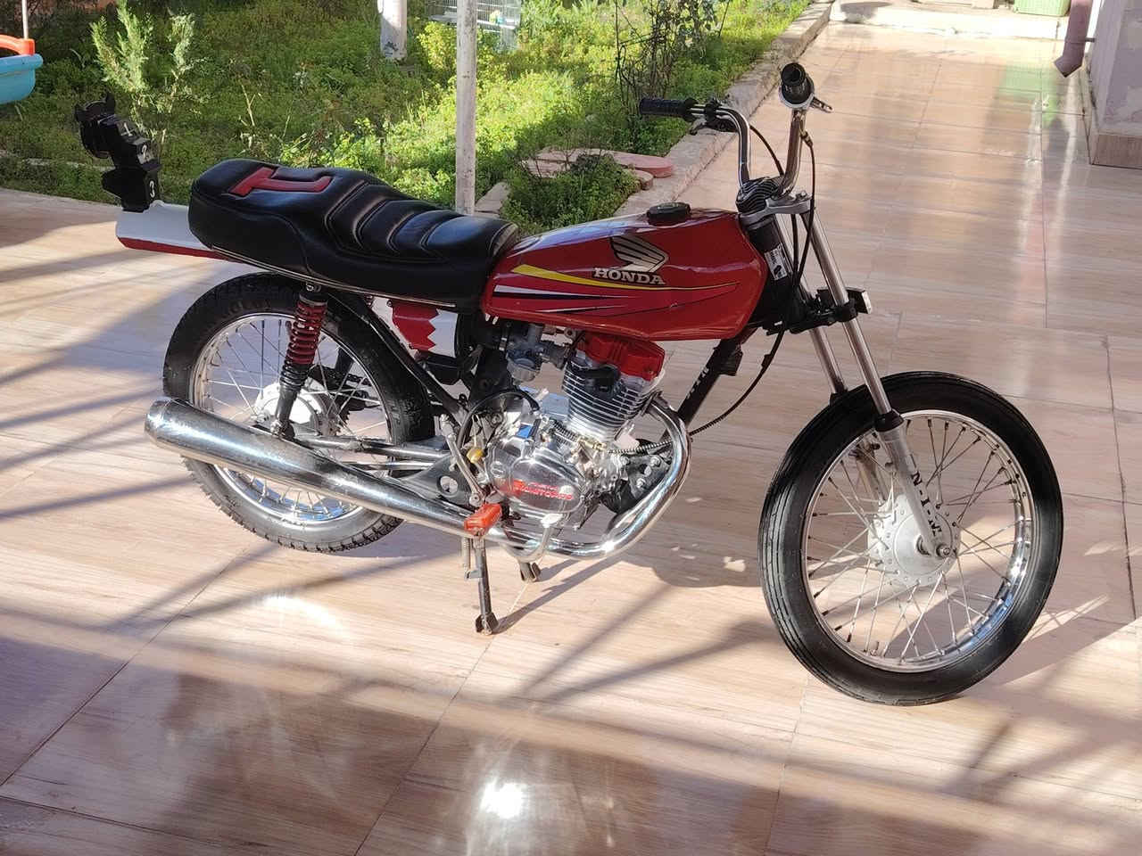 للبيع نامي تيربو موديل 25 حربيه نظيفة كلش محرك ما مفتوح لا صرف لا بخار دراجه احلى من الصور
*********** واتساب لو راسل ماسنجر
