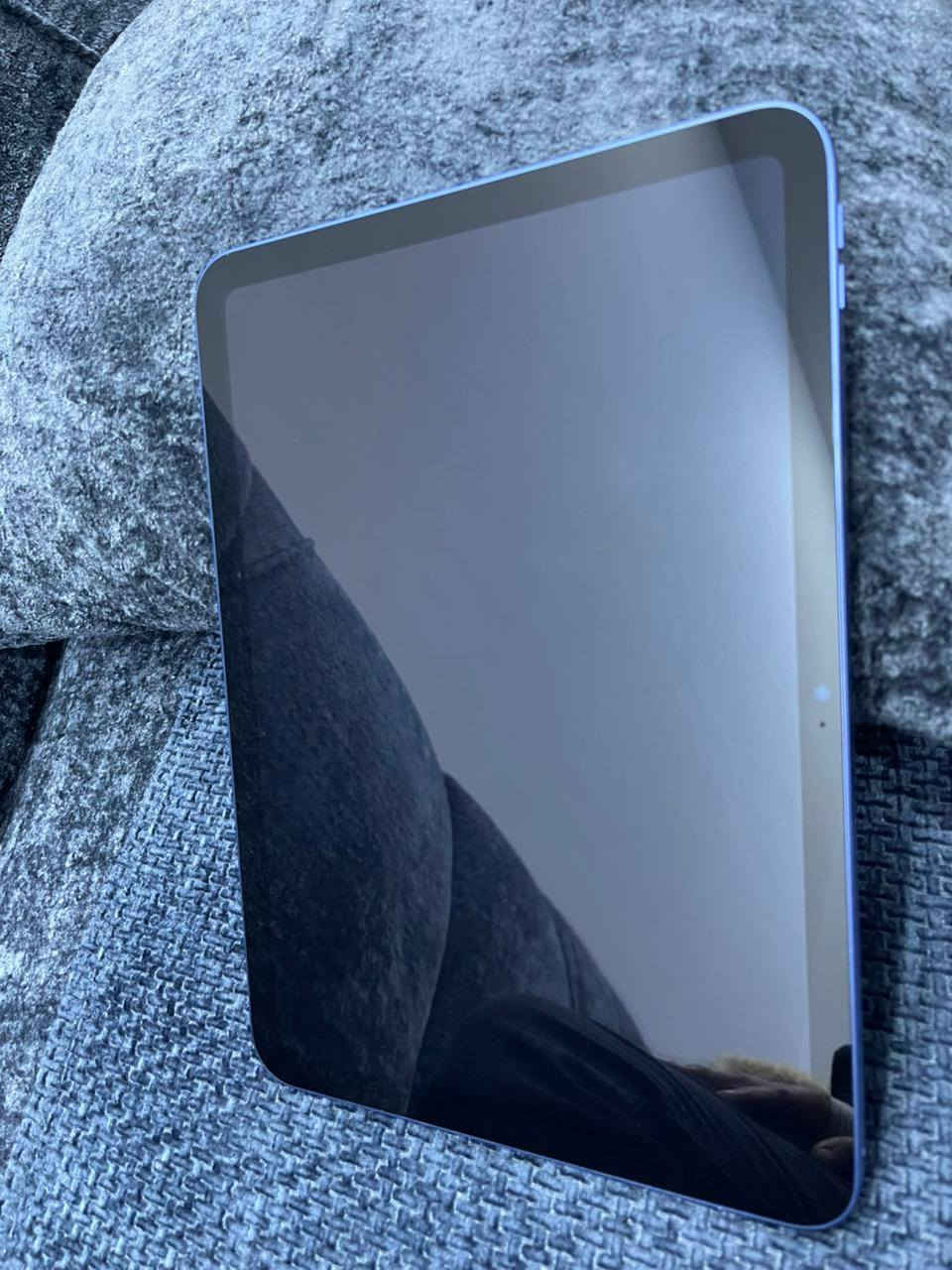 سلام عليكم ايباد 10 للبيع او مراوس ب ايفون  جيل عاشر
ضمان شركه سمارت بعده موجود 
شحن تايبسي 
بطاريه ٪100
شاحنه و كارتون بلادي موجود 
مستخدم قليل
سعر 380 و مجال 
***********
