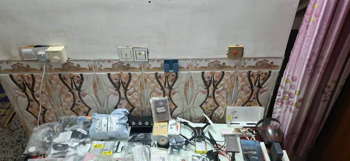 شلعة ب٣٦ مع التوصيل الغراض مافاحصهن الدرون مابي ريموت


**إذا كنت صاحب هذا الإعلان وتريد حذفه لأي سبب، رجاءا أرسل رسالة إلى الدعم الفني**