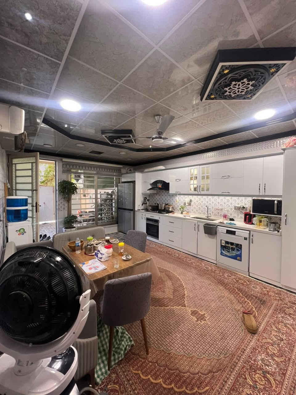 🔥🔥دار للبيع 🔥🔥 

  حي الصديق قرب شارع المشجر 🏠🏠

مساحة 333 متر واجهه 17 متر ✅

شارع تبليط 12 متر 🌹

اتجاه شروق تام 🌅

الدار مكون من طابقين 5 غرف نوم 🫶

مع حديقة 🧑‍🌾 

الدا محدث بالكامل يصلح للسكن 🥰

السعر خاص 💵

للاتصال ☎️

*********** 📞

***********📞

🔥🔥مكتب ياسر الحمداني لتجارة العقارات 🔥🔥

✅✅تابع الصفحة يصلك كل جديد ✅✅
