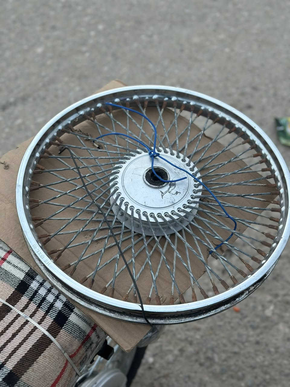 السلام عليكم ويل امامي للبيع نضيف  مستعمل السعر ١٥وبي وجال الشراي اتصل ***********
