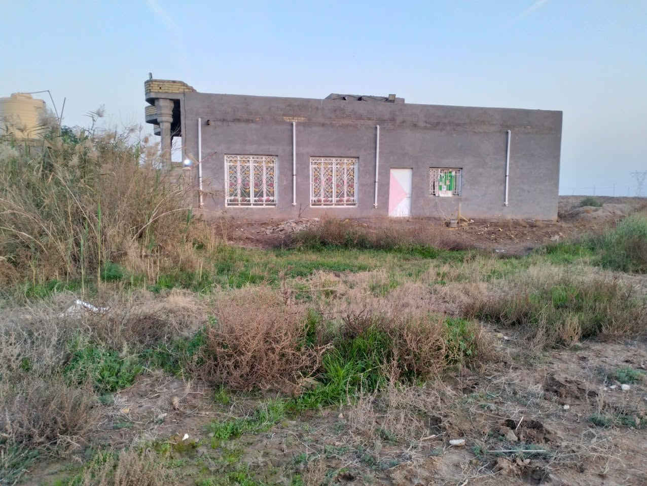 أرض زراعيه 3دوانم مع بيت 200متر جاهز للبيع منطقة البتيره قرب نهر دجلة الاتصال عل رقم ***********
