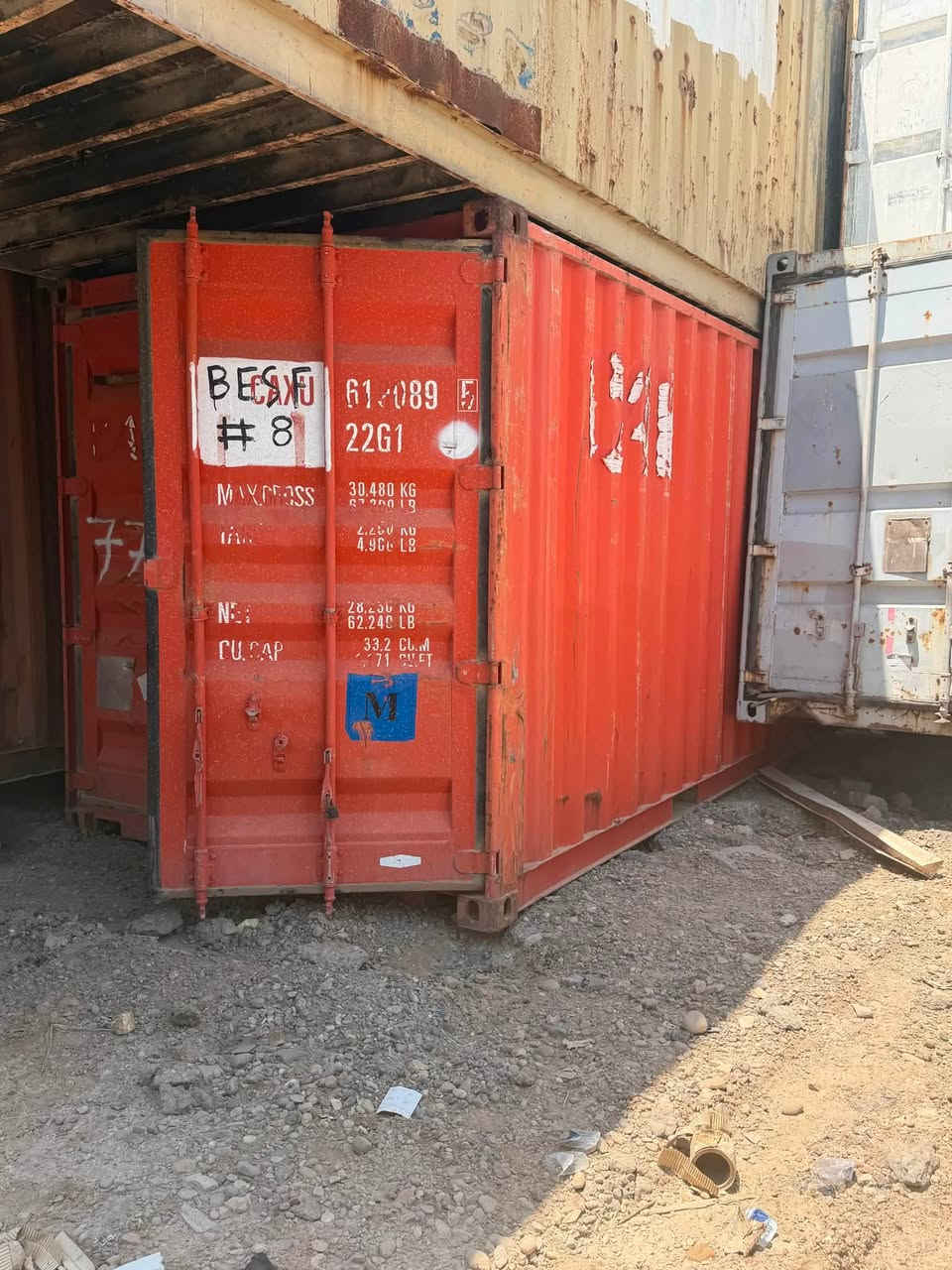حاويات البيع العنوان بغداد شعب أسعار مناسبة الطول6 متر حاوية حديثة رقم الهاتف ***********📞
