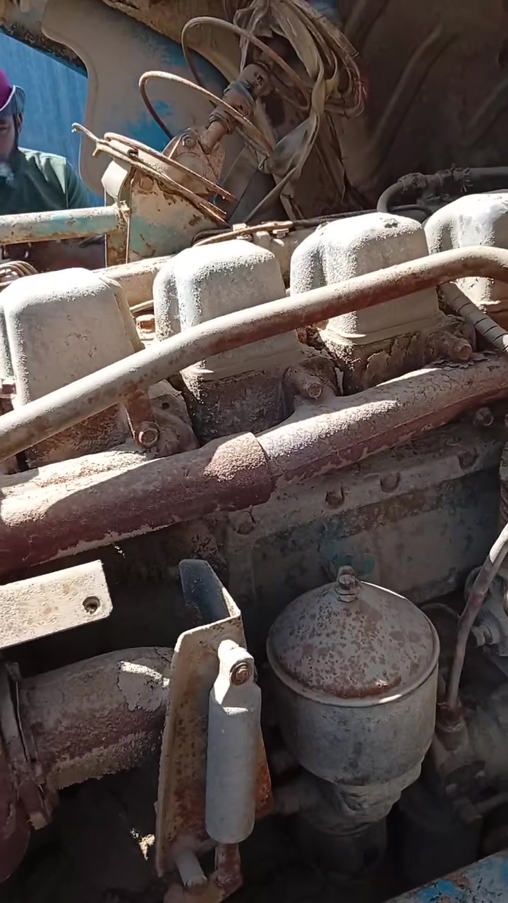 السلام عليكم سكانيا 113دشبول فر تك قمارة محرك دي اس ستندر شرط نسمة بخار كير 6عدل تانكي مغلون 600برميل اكسل كلاو رقم دهوك بدون تحويل لوحتين وسنوية السيارة عوزها ترتيب كسر بلشاصي وملحوم تباع كاملة أو تفصيخ كراج الشريفي ناصرية ***********
