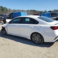 كيا فورتي 2023 جيتي لاين فول الفول   سياره حلوه ومناقصه شي   موصافتها ...