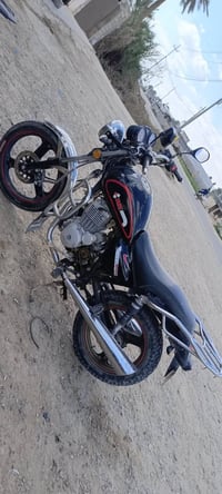 دراجه للبيع بلاديه للبيع السعر 800وبيها مجاب07849121935