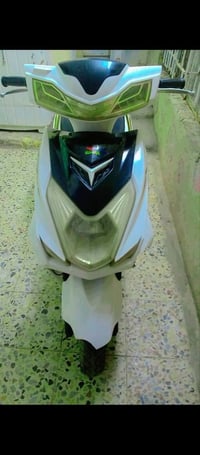 دراجه سكنس للبيع ابيع كوم حديد السعر 100الف رقم واتساب07735728444