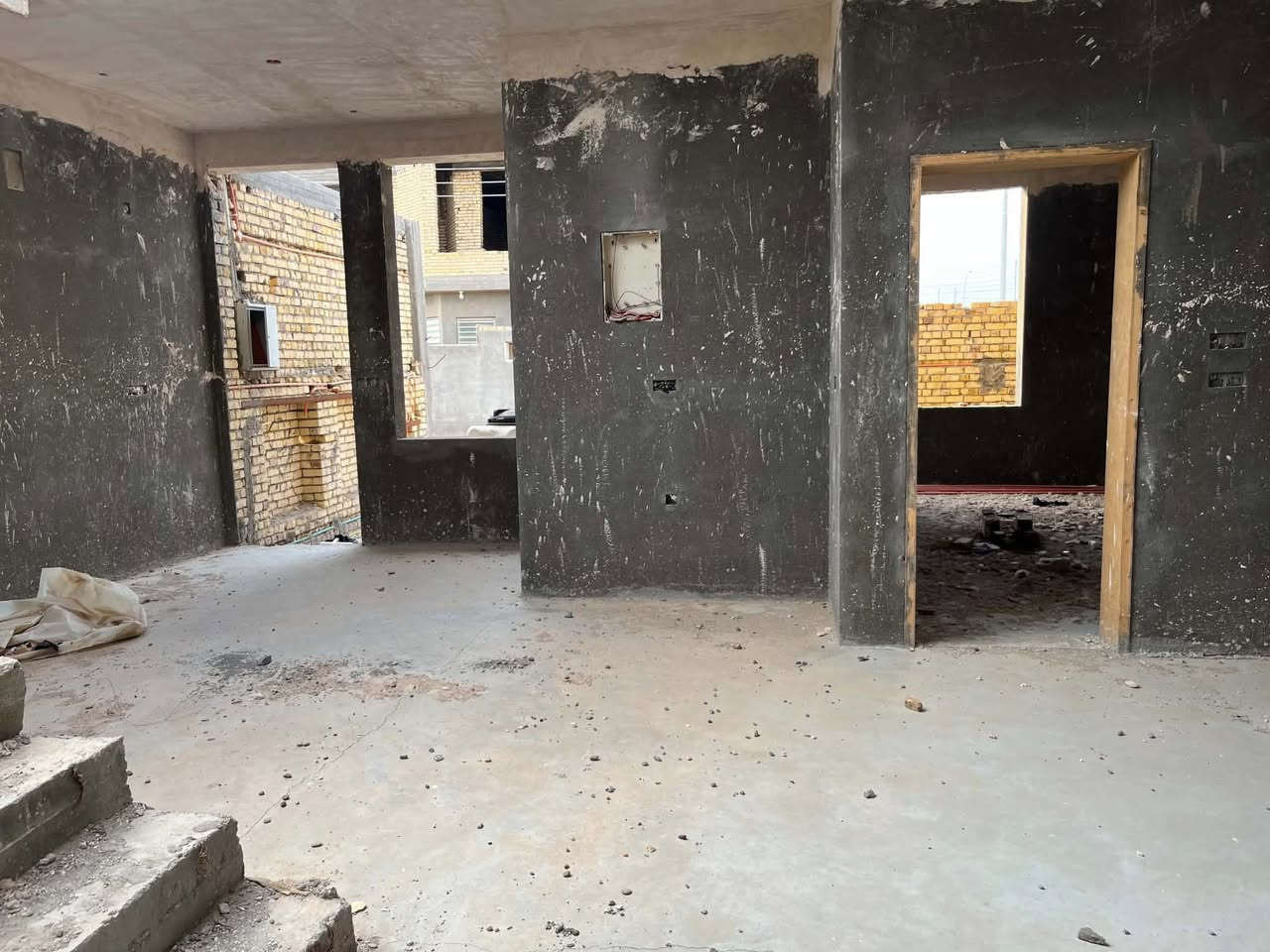 بيت للبيع واصل تشطيب بالشراكيه الثالثه ٢٠٠ م مطلوب إسكان ٥٧بناء درجه اولى وخريطه مرتبه السعر الكلي ١١٥التسديد ٣٤٨ رقم العقار ٨١٣ غرفتين وصاله واستقبال ومطبخ وصحيات دخليه وخارجية للاستفسار مراسلة الصفحة او على الرقم  ***********
ملاحظة مستعدون لأستقبال كافة العروض العقارية
