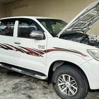 تيوتا 2013 مكفوله.  بيهه شويه بارد  النظافه كما موضح بالصور غير متواجد...