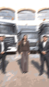 هل تبحث عن الأداء المتفوق 💪 والفخامة الراقية ✨
بيكبات بولدن من سينوتراك… خيار النخبة
تجمع بين القوة، التقنية، والراحة في سيارة واحدة أثبتت كفاءتها في جميع الأسواق.
✅ مناسبة للطرق الوعرة والمعبدة مع أوضاع قيادة متعددة 🌊

🔴 محرك تيربو ديزل عالي الاعتمادية
🔴 ناقل حركة أوتوماتيك أو عادي لقيادة سلسة واستجابة ذكية
🔴 عزم دوران قوي لا يقف أمامه شيء 💪
🔴 نظام دفع رباعي جاهز لكل التحديات
🔴 كاميرات بانورامية 360° وحساسات أمامية وخلفية للفئات S7 و S9
🔴 كاميرا خلفية عالية الجودة لفئة S6
🔴 مقاعد جلدية فاخرة
🔴 مقعد سائق كهربائي بعدة وضعيات + ذاكرة + تهوية
🔴 تكييف أمامي وخلفي
🔴 صندوق حمولة واسع 1520 × 1520 × 530 ملم
🔴 سعة خزان الوقود 80 لتر

سيارات سينوتراك متوفرة لدى
شركة الأراضي المرتفعة للتجارة العامة وتجارة السيارات
الوكيل الحصري في العراق لسيارات SINOTRUK Bolden
والموزع المعتمد لشاحنات HOWO

📞 المبيعات: ***********
🛠️ الصيانة: ***********
🌐 www.alaradhi-almurtafia.iq
