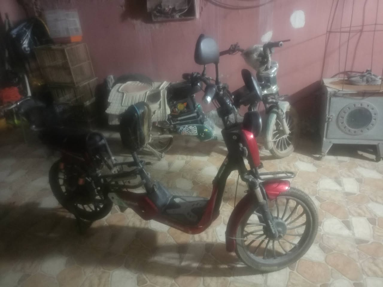 سلام عليكم ماطور شحن 4باتريات كلو شغال بلاتوث ودبل سويج سعر 120 وبي مجال باترياتو نص عمر اني ابيعك فحم تجي جيك عجبك اخذو ماعجبك عوفو


**إذا كنت صاحب هذا الإعلان وتريد حذفه لأي سبب، رجاءا أرسل رسالة إلى الدعم الفني**