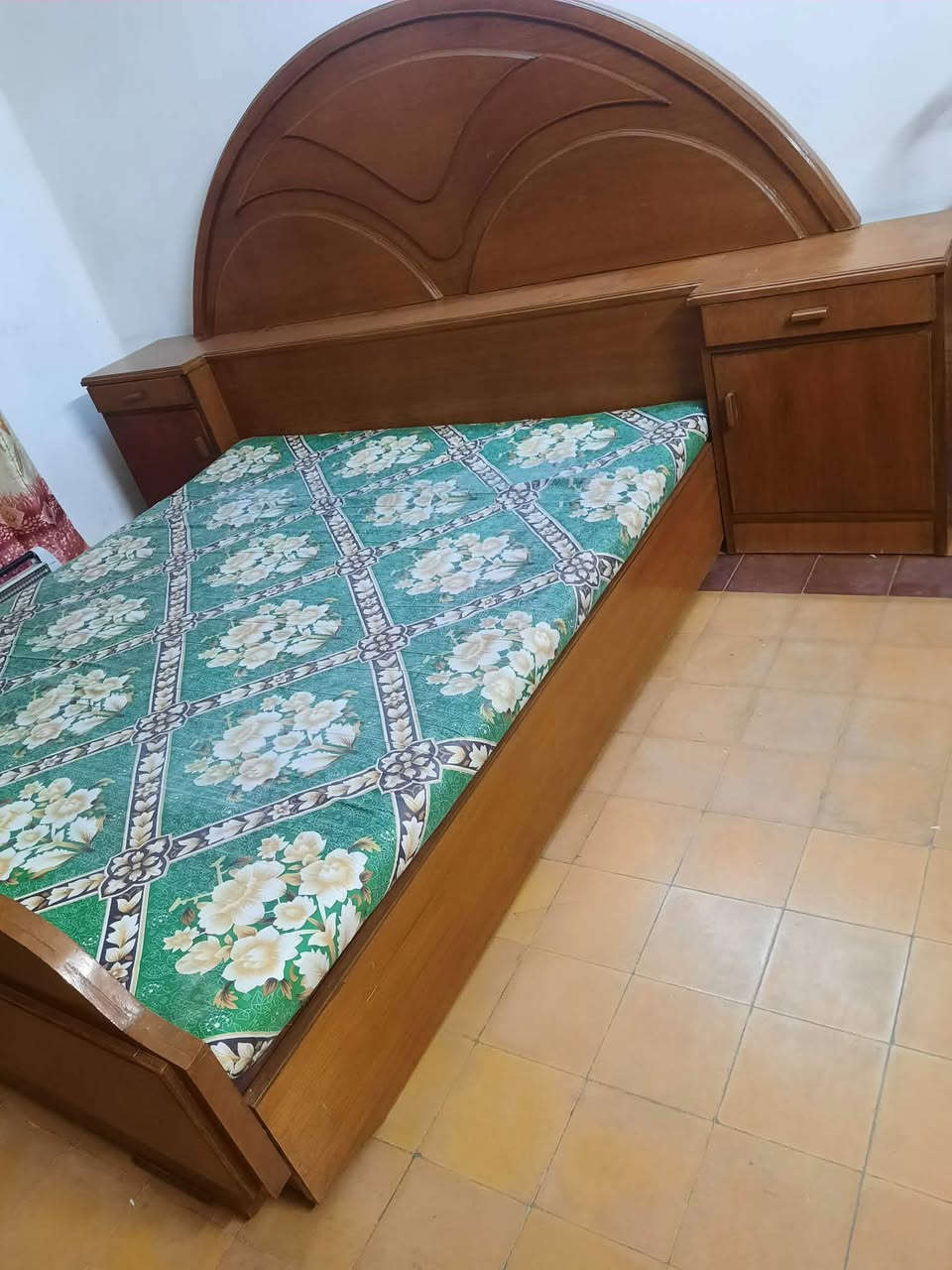 اغراض منزليه للبيع
غرفة نجاره خشب نظيفه مع كنتور ٦ ابواب

تخم ١٠ مقاعد

غرفه شبابيه منفرده مع كنتور ٤ ابواب 

ميز طعام ستيل مع كراسي عدد ٦

مبرده ايرانيه حجم وسط

العنوان :حله /الخسرويه


**إذا كنت صاحب هذا الإعلان وتريد حذفه لأي سبب، رجاءا أرسل رسالة إلى الدعم الفني**
