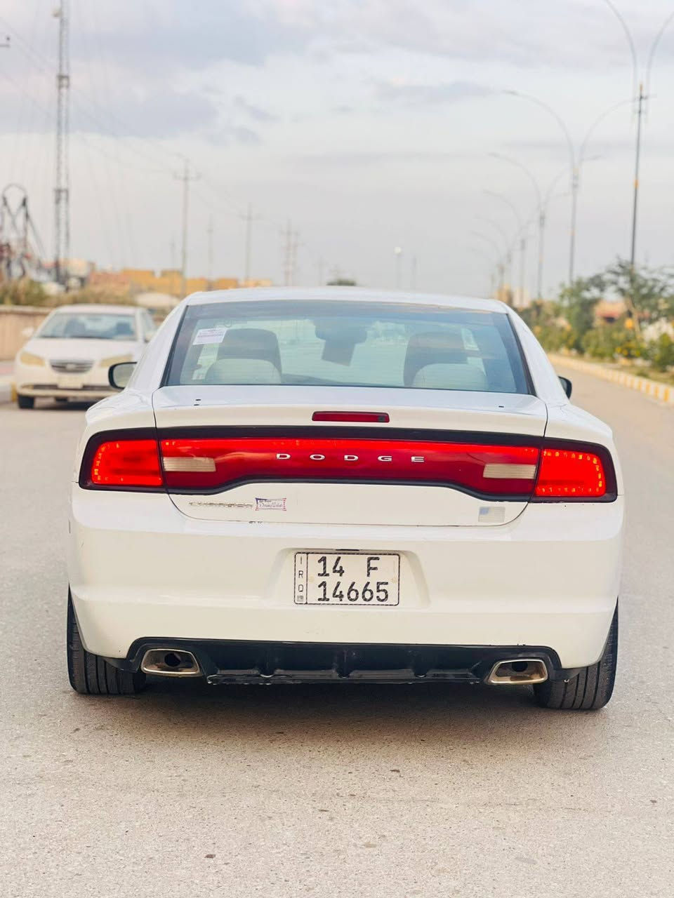 سلام عليكم دوج شارجر موديل 2011 وارد امريكي كفاله عامه رقم بصره دولي حره تحويل ثاني يوم بسم المشتري موصفات نص فول بصمه تشغيل بصمه ابواب ويل كب حجم 18 معه تخم تأير توني شاده دواخل بيجي سياره ستخدام شخصي محرك 3600 سته سلندر  وبعد بيه موصفات مكان سياره ناصريه مركز سعر 145 وبيه مجال بسيط الاســـتفسار ***********
