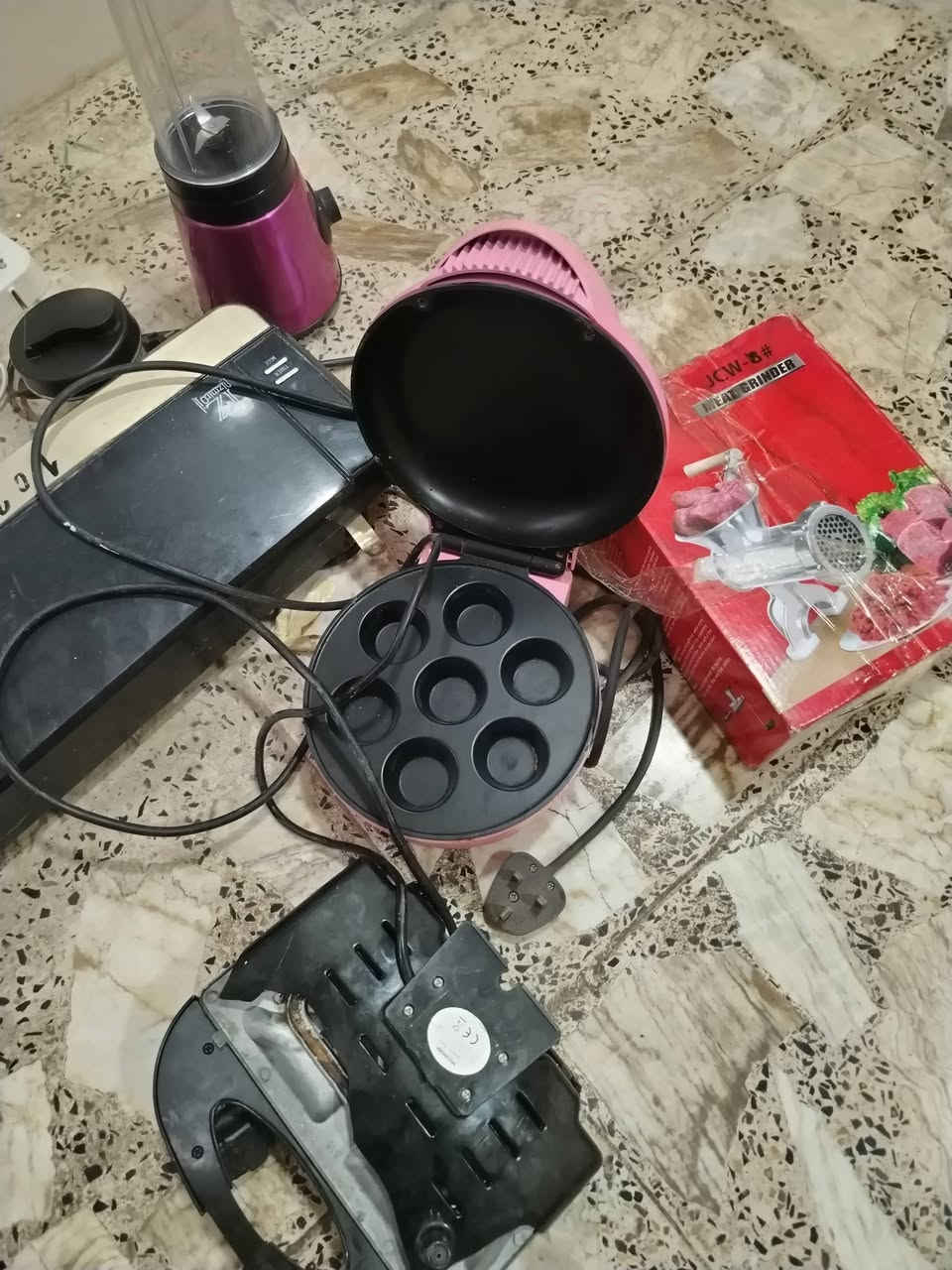 للبيع
حي الموظفين 
@الجميع


**إذا كنت صاحب هذا الإعلان وتريد حذفه لأي سبب، رجاءا أرسل رسالة إلى الدعم الفني**