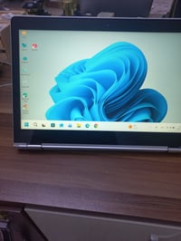 لينوفو يوغا • كور i5 جيل ٧ • ٢٥٦ SSD