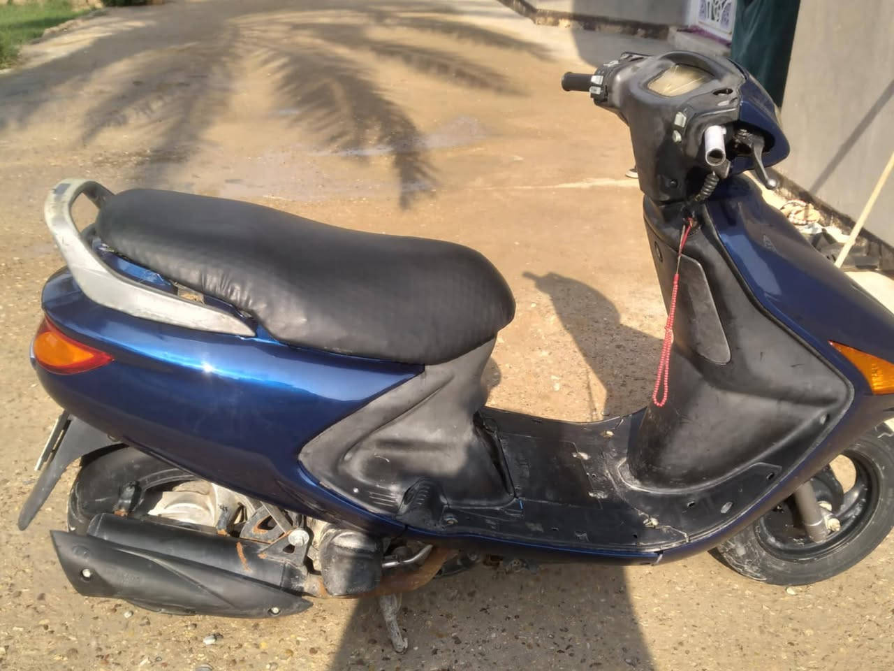 سلام عليكم دراجه فراشة جديده محرك مبدل بس بستم الدراجه جديده كهربائياته شغاله لايت اشاير نكره سلف عنواني ديوانيه دغاره السعر 350وبيه مجال
***********
