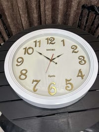 ساعات جدارية • كوالتي عالي • كمية محدودة