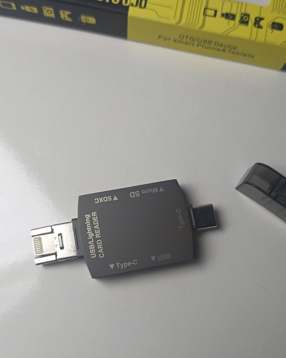 قارئ بطاقات متعدد المنافذ – USB/Lightning/Card Reader 🔄

انقل ملفاتك بذكاء ودون الحاجة إلى كمبيوتر!
هذا القارئ الصغير الحجم والقوي بالأداء يحوّل هاتفك أو تابلتك إلى مركز تحكم متكامل.

🔌 ماذا يميزه؟
🔗 3 منافذ في جهاز واحد: USB - Lightning - Type-C
📂 نقل مباشر: واصل الفلاشة، قارئ البطاقات، الكاميرا الرقمية، الكيبورد، MP3
📱 يدعم الهواتف الذكية والتابلت
⚙️ لا يحتاج كمبيوتر: انقل بياناتك مباشرة من وإلى جهازك
✨ تصميم أنيق: أجزاء معدنية تعزز المتانة والجمالية

🚀 صغير الحجم – قوي الأداء – ضروري لكل مستخدم ذكي!
موجود توصيل لكل المحافظات العراق 🇮🇶

#قارئ_بطاقات #نقل_مباشر #OTG #اكسسوارات_جوال #توصيل_العراق


**إذا كنت صاحب هذا الإعلان وتريد حذفه لأي سبب، رجاءا أرسل رسالة إلى الدعم الفني**