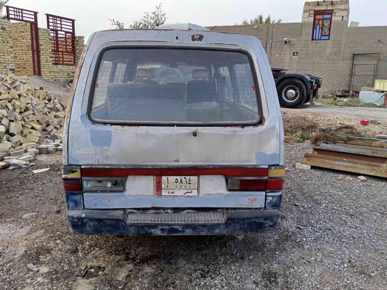 كيا بستا رقم مثنى  السعر ٢٠ ورقه وبيهه مجال قليل سنويه صاقطه من ال ١٩ باسمي ابيعهه هالموجود تجي تكلب وتقتنع عليه بس ابصملك والشراي بي خير ويدلل ***********
