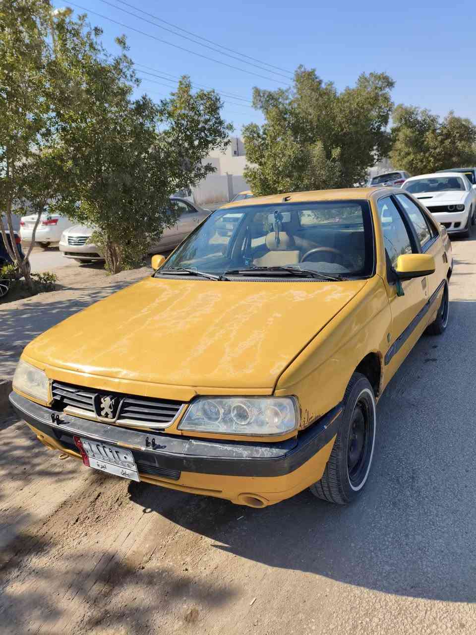 بيجو 2013 صفرة رقم بابل بأسمي مشروع وطني السيارة صفرتها من ناحية الغرامات و الهيئة و جاهزة من مكينة و كير و حدادة تبريد السيارة بيها رشات بالدواير سعرها 30 ورقة مكاني بابل الحلة الرقم 
***********
***********
