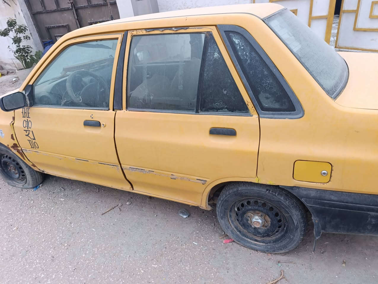 السلام عليكم سايبا تفصيخ  كهربائيات جدد كلها لايتات جدد 2011 أبيعك بدون راعي اذا تريدها العنوان كربلاء المقدسة ***********
