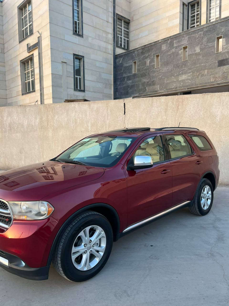 السلام عليكم دوج دورنكوو موديل 2013 
خليجي كفاله عامه ع وضع الشركه 
رقم اربيل الجديد 
فول موصفات  جلد فتحه 
محرك 3600 كفاله ما مفتوح 
العنوان البصره
السعر 210
رقم الموبايل ***********
واتساب ***********
