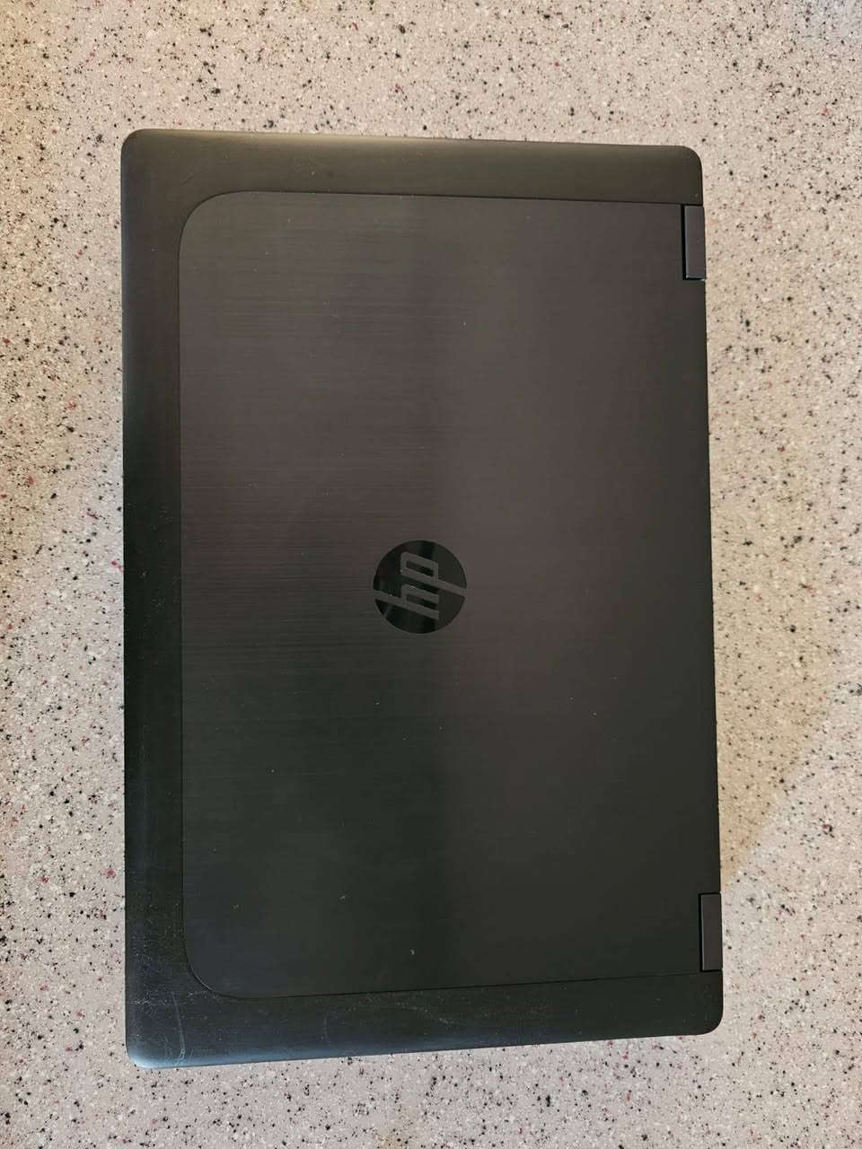 نوع الموديل:HpZbook
ويندوز 10 برو 64بت

حجم الابتوب :(17)

المعالج :Intel(R) Core i7 - 4700 2.40GHz(8CPUs)

رام :(24) جيجا

هارد :(2 تيرا SSD)

كرت شاشة داخلي (2)جيجا +

كرت شاشة NIVIDIA Quadro K3100M  (4) خارجي

بي gata 5  +يشغل كل الالعاب القوية

السعر ٣٥٠


**إذا كنت صاحب هذا الإعلان وتريد حذفه لأي سبب، رجاءا أرسل رسالة إلى الدعم الفني**