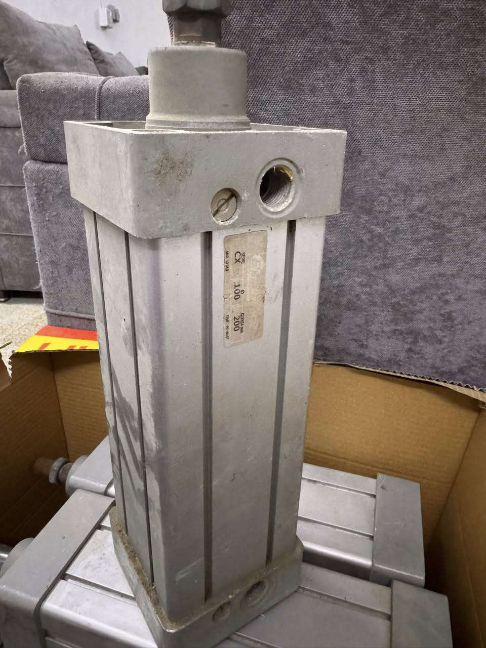 جكات هوة صناعية قياساتهة واضحة باليبل
اعلى سعر ابيع
الموقع بغداد الكرخ
***********
