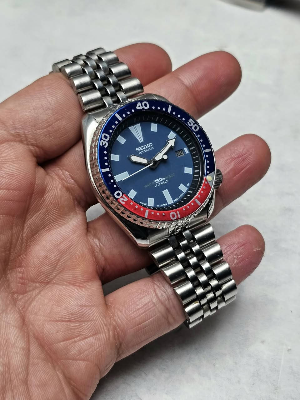 سيكو بيبسي دايڤر فنتج 
الابعاد  42 × 45
نظافة عالية 
اوتوماتيك 17 جوهرة


**إذا كنت صاحب هذا الإعلان وتريد حذفه لأي سبب، رجاءا أرسل رسالة إلى الدعم الفني**