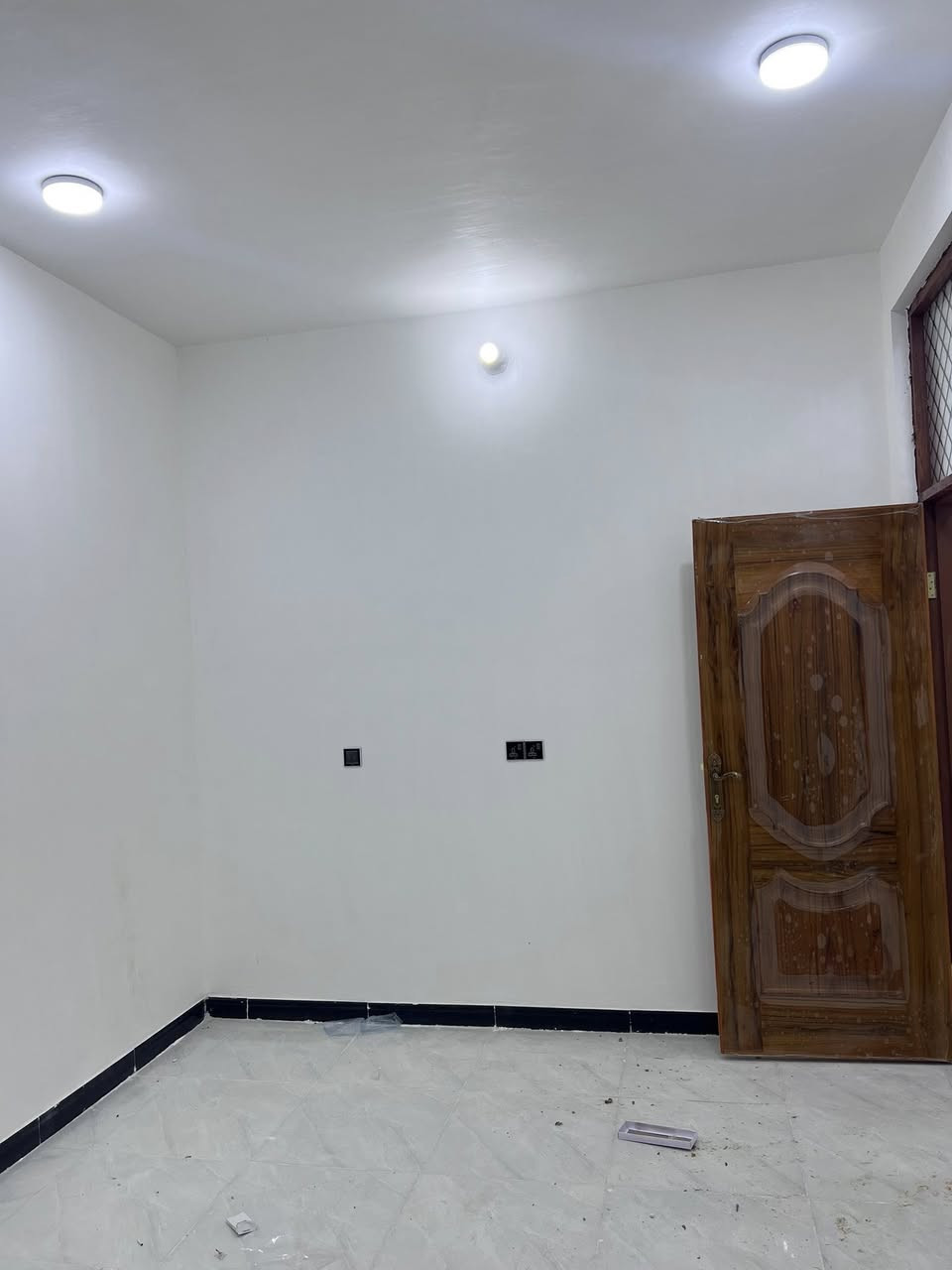 نموذج رقم 11 للبيع للبيع

مشتمل مساحة 100م
بظهر الوجهه كورنيش الحكيم 
شارع سيد ناصر الهماشي يبعد عن الكورنيش 100م

بناء طابوك كامل مكمل وحديث بناء 2026
فول فول مواصفات ع الي بالك وتريده 

🔹وفوك هذا سعره يخبل وعلي
 
للاستفسار الاتصال ع الارقام 
***********///***********
