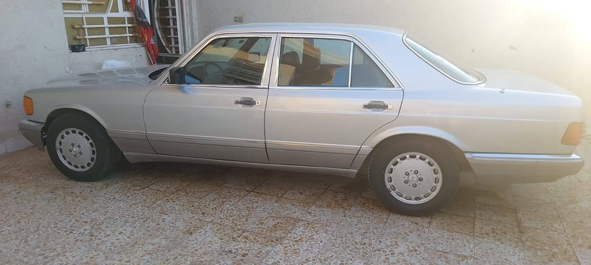 مارسدس موديل ٨٧ محرك فيفيتي حداده محرك كير تبريد كله جديد سنويه مجدده مصبوغة عام للجماليه بدون ضربه مكان السيارة ميسان العماره اخوان مكلف بالنشر‏‪***********‬‏
