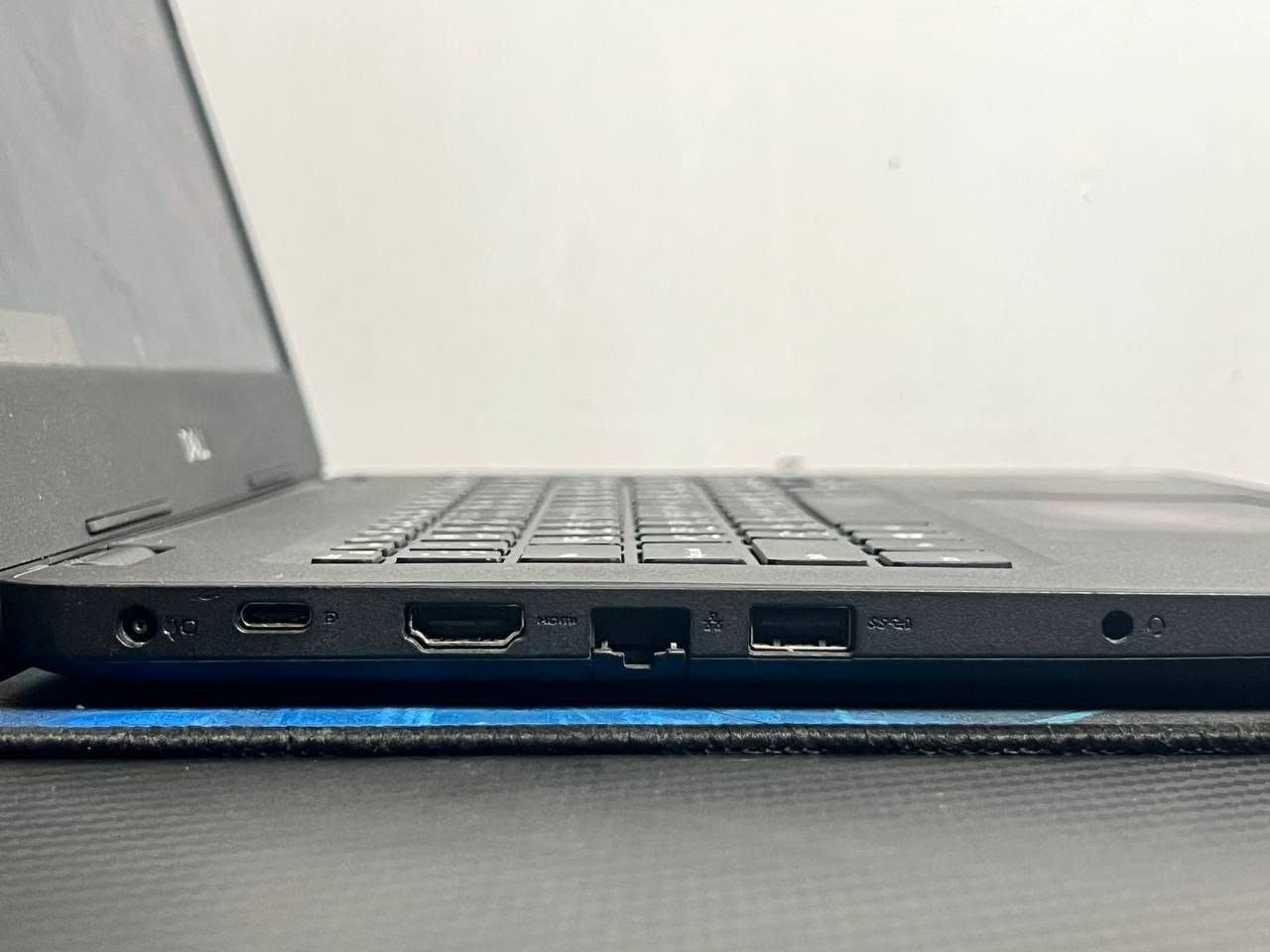 🔥 فرصة مميزة | Dell Latitude 3490 🔥
💻 المواصفات:
🔹 Intel Core i5-7200U
🔹 8GB DDR4 RAM
🔹 256GB SSD (سرعة عالية)
🔹 Intel HD Graphics
🔹 شاشة 14 إنش

🎁 الملحقات مجانًا:
✅ ماوس Gaming RGB
✅ ماوس باد Gaming
✅ حقيبة لابتوب
✅ شاحن أصلي

✔️ الجهاز بحالة ممتازة.
✔️ يحتوي على ضمان.
✔️ مناسب للدراسة، العمل، الأوفيس، التصفح، والاجتماعات، كما يشغل ألعاب مثل Roblox وMinecraft وValorant بإعدادات مناسبة.

💰 السعر: 250,000 دينار عراقي فقط

📞 للتواصل: ***********

🚀 الكمية محدودة، وأولوية البيع للجادين.
