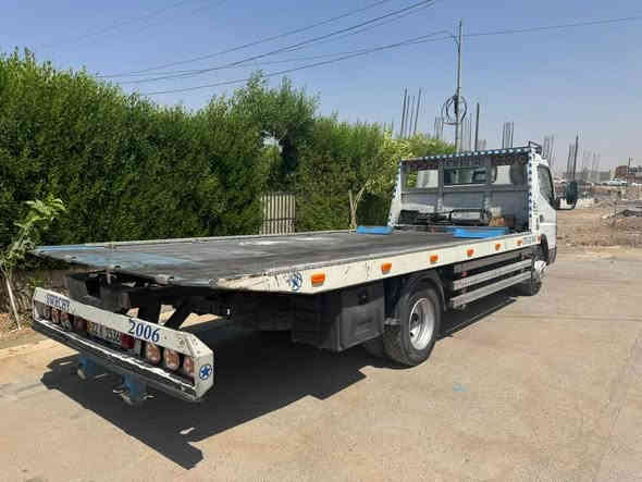 کنتر ٢٠٠٦
٧ گیر مکینە سوپر پمونوزل 
رقم سنەوی هزە جدید
بدی کاوە ٥٧٥
شاسی ٥ متر
***********
