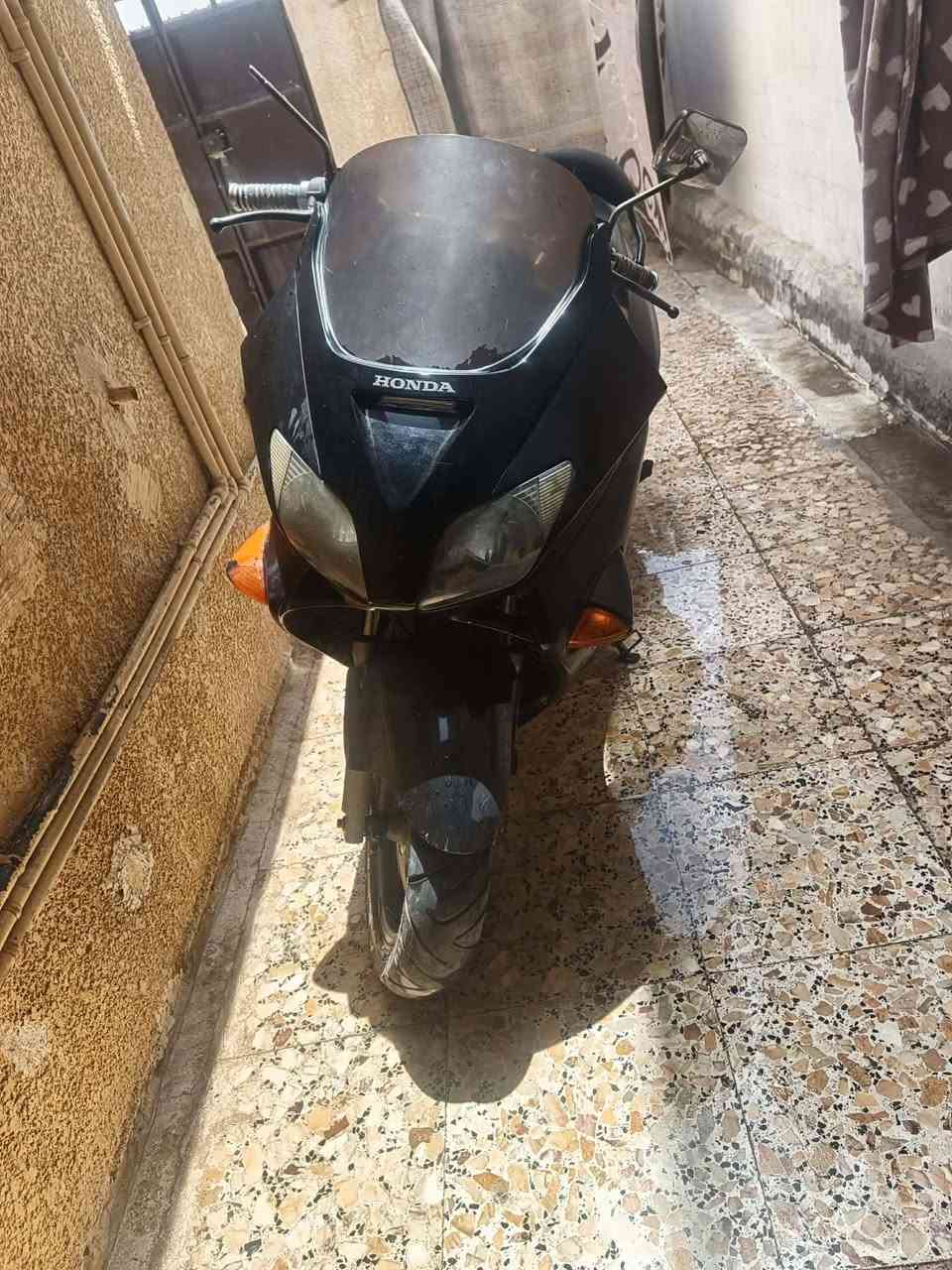 فورزه /صفر 6/ السعر ٧٥٠  للاستفسار رقم الهاتف ***********
