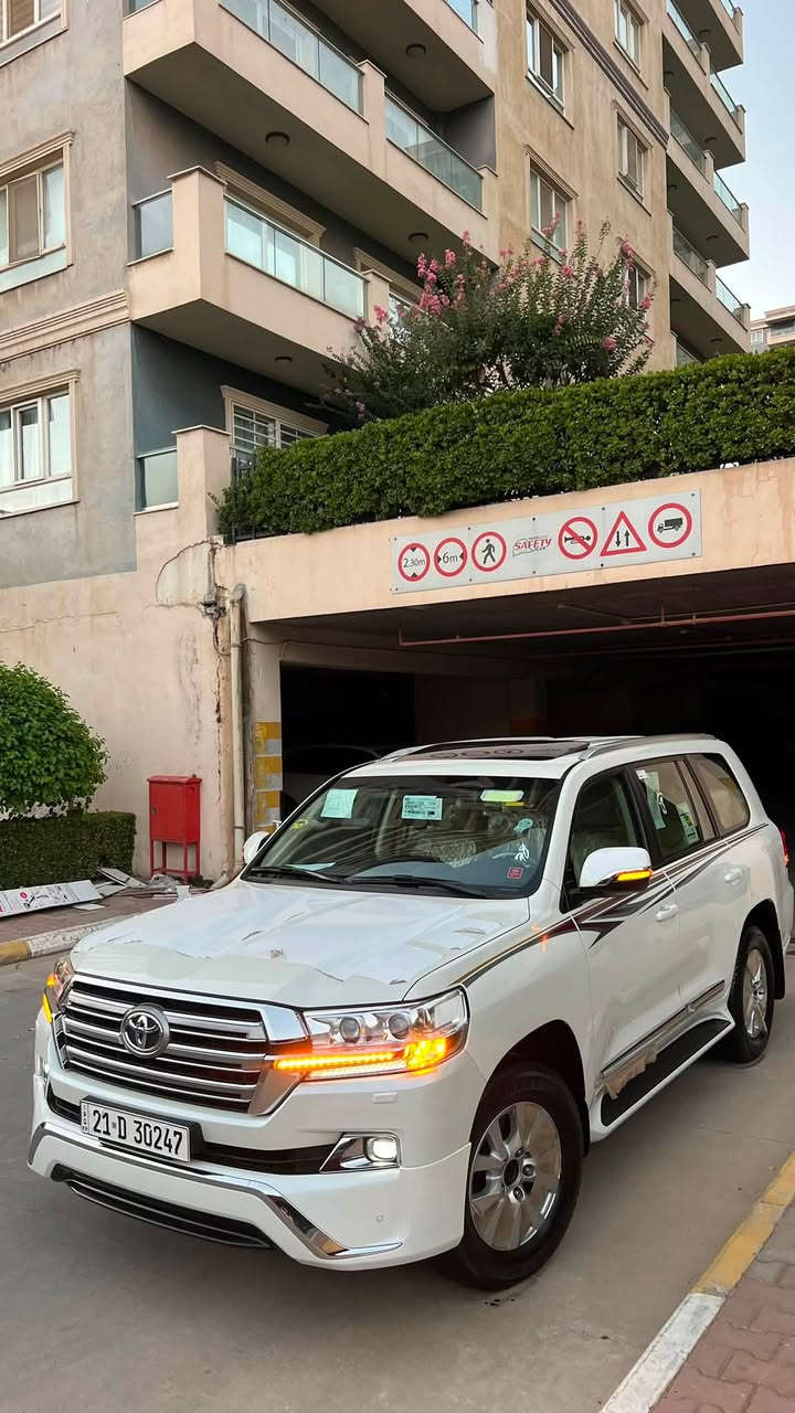 toyota land crusir_2018_  وايت ديشن
🧿سیارە بل کارتون ماشااللە🧿
اللَّهُمَّ صَلِّ عَلَى مُحَمَّدٍ وَعَلَى آل مُحَمَّدٍ

🔷 ملاحظه سياره ماشاالله نفص ماكو زيرو
🔷لاند كروزر (٢٠١٨) وايت ديشن 
🔷سياره حتا سبير ما نزل 
🔷سياره (وايت ديشن درجه اولا )
🔷ماشيه 67000 الف كيلو سياره تجديد اولا مره، شرط فحس شریکە

🔷تويتا لاندكروز موديل (٢٠١٨) وايت ديشن
🔷سياره مواصفات (GXR)وايت ديشن اصلي
🔷 (٦)سلندر __ حجم محرك (٤٠٠٠)     
🔷ماشيه (67) الف كيلو شرط شرط 
🔷سياره مكفول كفاله عامه _ بدون صبغ
بدون بارد بدون مفتوح حيل نظيف جديد

🔷سياره گير محرك بشرت مامفتوح كل بشرت
🔷داخل دیزاینو 
🔷4 اطارات و ويل جديد شريكه شرط
🔷سياره داخل بيجي كوشنات جلد 
🔷كامل غه راض مال شريكه موجود حتا عرضيا مامفتوح لوك لوك 

🔷مواصفات سياره 
(بصمه .. الانزلاق .. كشن جلد  .. ثلاجه ..  زينون .. هواء مزدوج .. نيظام ايكو ..
حساسيه الديك الموخره مرايات .. فتحه ..
تشغيل عن بعد ..  باب بصمه )

🔷سنويه هزه كل جديد مباشر حول
سنويه حتا ٢٠٣١ جديد مباشر حول

🔷• نظافه ١٠٠٪ كامل سيرڤس بدون نقص 

🔷مكان سليمانيه
🔷سعر (٤٧٣$)
🔷رقم . ***********
