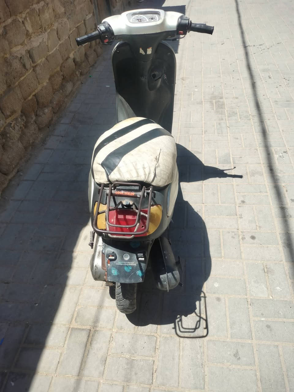 دراجه شغاله للبيع دراجه نقصها بس جوزي جوزها وباتري كهربائيات شغاله السعر 140 وبيها مجال مكان كربلاء


**إذا كنت صاحب هذا الإعلان وتريد حذفه لأي سبب، رجاءا أرسل رسالة إلى الدعم الفني**