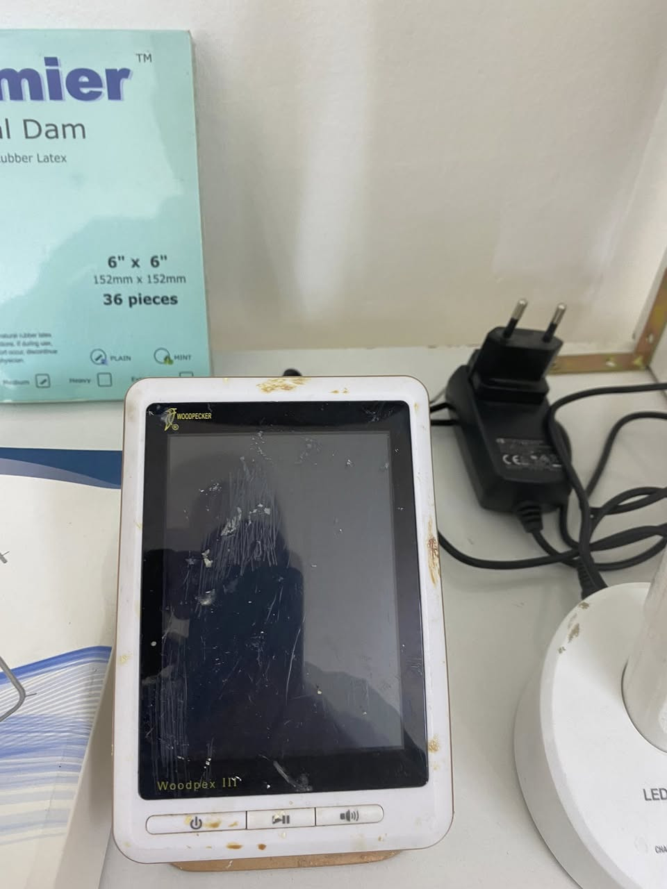 السلام عليكم
جير اسنان كلشي بي شغال بدون اي عطل
اكس راي جداري
كبمريسر اصلي طبي مغلون ( جديد )
معقمه 
عارضه مواد 
سكر خارجي 
ابكس لوكيتر woodpecker
لايت كيور
سيت ربر دام ( جديد )
ادوات قلع كامله
ادوات حشوات كامله
اشعه افلام
مواد disposable 
السعر ٢١ ورقه وبيها مجال
المكان بغداد الكرخ
***********
