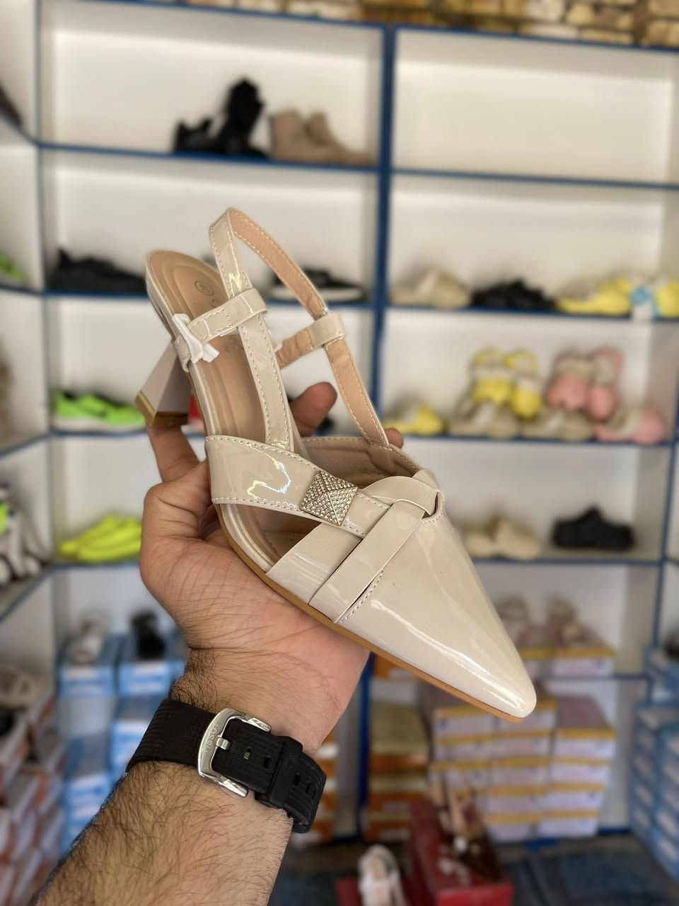 توفرت اجمل الاحذيه النسائيه عروض العيد🔥🔥
متوفره جميع القياسات 
العنوان بابل المسيب شارع الحسينيه مجاور ابو دعاء للفرفري
متوفر توصيل جميع مناطق المسيب (سعر التوصيل 2الف فقط)
السعر 10 الف فقط🔥🔥🔥🔥
السعر 10 الف فقط 🔥🔥🔥🔥
السعر 10 الف فقط🔥🔥🔥🔥


**إذا كنت صاحب هذا الإعلان وتريد حذفه لأي سبب، رجاءا أرسل رسالة إلى الدعم الفني**