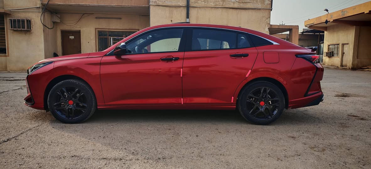 للبيع فقط نقد بدون اقساط
دونك فينك a30 sport 2022 استلام 2024 فول مواصفات لون احمر مميز مكفولة من الصبغ والضربة والبارد ماشية ١٧ الف اخت الزيرو بعدها بالضمان ٤ سنوات أو ٢٠٠ الف كيلو
مواصفاتها 
محرك ١٥٠٠ تيربو صاروخ
اربع كاميرات
سلايد 
كشنات جلد لون احمر 
دشبول لونين 
٣ شاشات
كشن السايق كهرباء
تبريد قطعتين ثللج 
اربع سماعات بلادي
حساسات خلفية 
لايت امامي زينون ليزري 
بك لايت ليد كامل 
ويل حجم ١٧ سبورت
وباقي المواصفات المعروفة
مكان السيارة بابل المركز 
السعر المطلوب ١١٠ ورقة وبيها مجال للاستفسار 
***********
