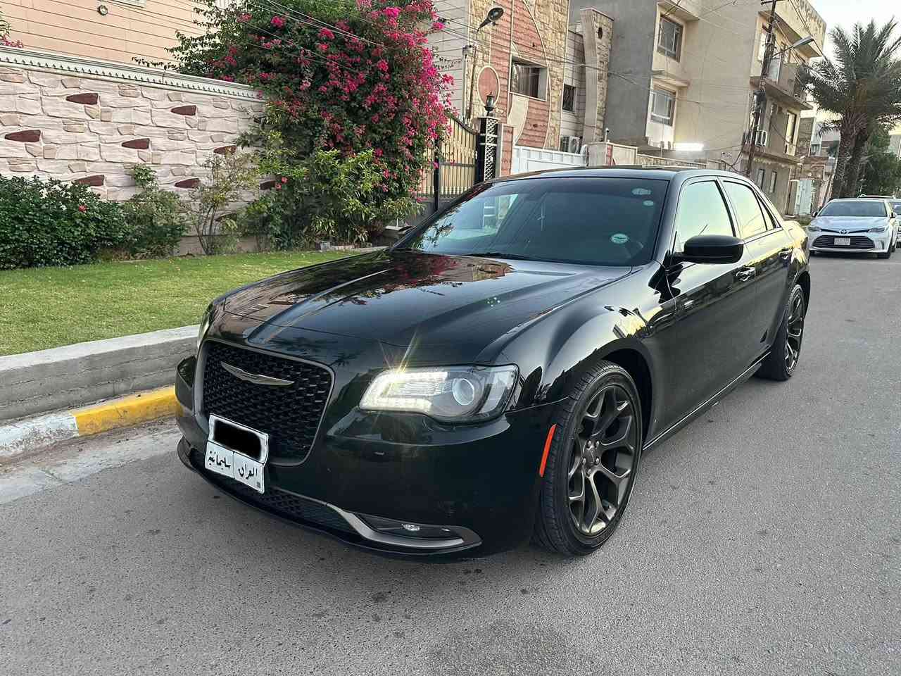 السلام عليكم
اوباما s300 كولد اسود 
موديل ٢٠١٩ 
السياره نظيفه ومناقصه شي 
كلين بونراما 
السعر ٢٨٠$وبيهة مجال 
الاستفسار الاتصال بالرقم 
***********
