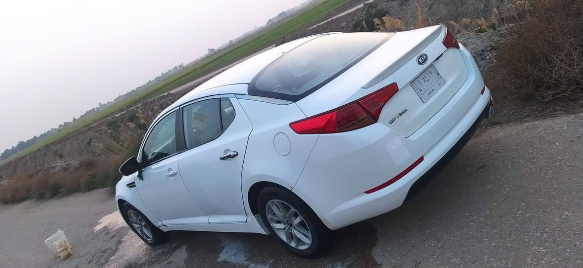 يالله كيه ابتيمه مديل 2013خليجي
محرك 2400كير6وي بك7 خير من الله 
حداديه جديده تيرات جدد 
تحكم مريه وشاره مريه 
دواخل بيجي غرفته حلوه 
بيه قطعتين تبديل باب سائق وجملغ لايسر 
سياره منقصه برغي يعني ماذب عليه ولا لف
ريعه يمي رقمه بابل مشروع وطني 
مكان شطره بني أزيد السعر 113بيه مجال 
لاستفسار ***********
