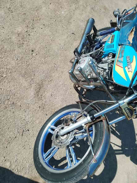 سلام عليكم دراجه للبيع سيفان مديل ٢١ مكان تقاطع جيزاني #السعر ٤٥٠ بيه مجال وراق كامله ***********
