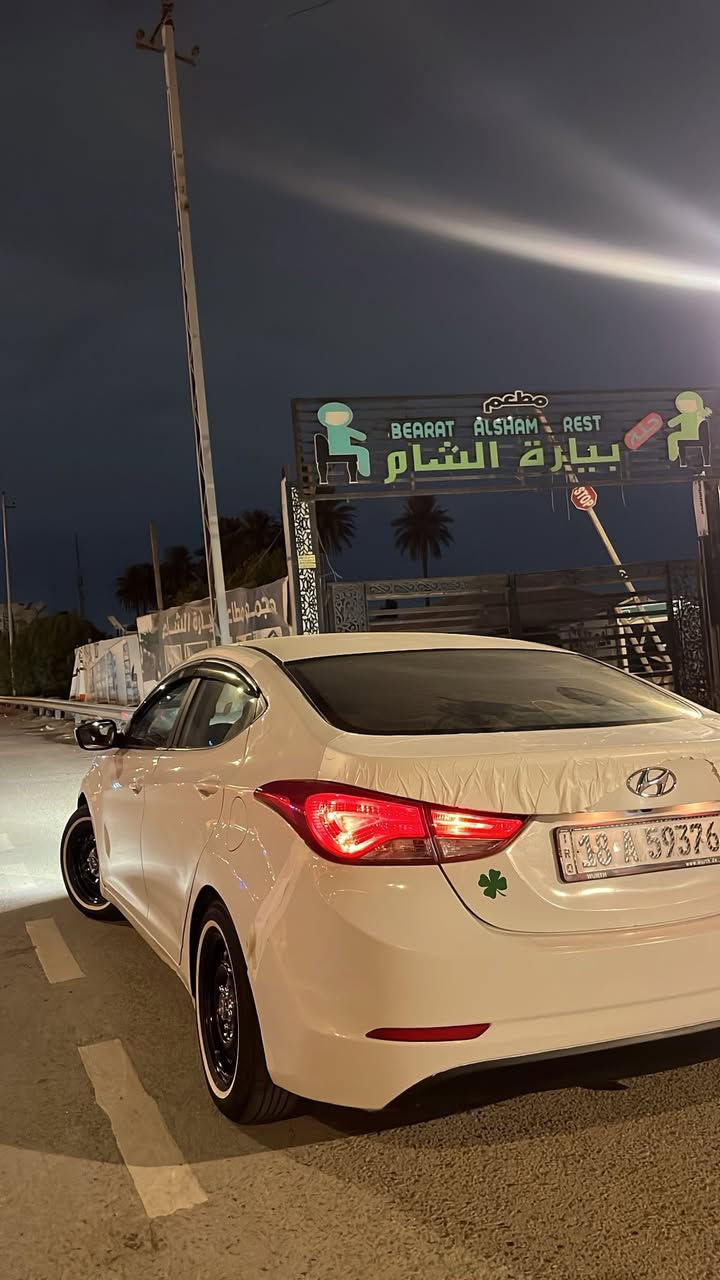***********
بيه رشات صبغ 
اتصل انطيك تفاصيل 
سعر مناسب
خليجي 
محرك 1800
